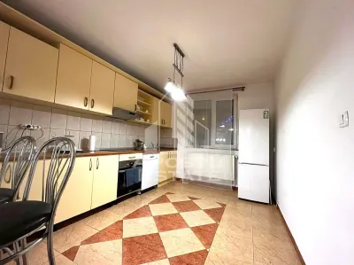 Casa individuala cu 6 camere, 3 bai, garaj, teren 500 mp si 2 fronturi - foto 5