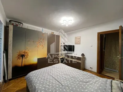 Apartament cu 3 camere, decomandat, 2 bai , 2 balcoane,zona Soarelui - foto 5