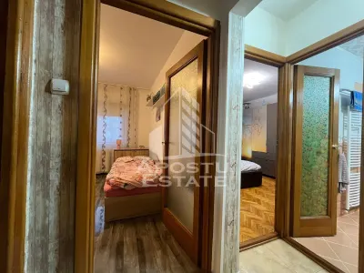 Apartament cu 3 camere, decomandat, 2 bai , 2 balcoane,zona Soarelui - foto 9