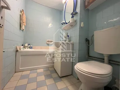 Apartament  cu 2 camere, semidecomandat, etaj intermediar, Dambovita - foto 8