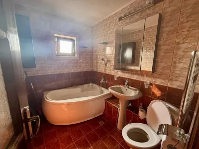 Apartament 3 camere | Calea Aradului | 80 mp | Mobilier din lemn masiv | 2 Bai | - foto 9