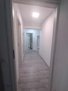 Apartament cu 2 camere decomandat de închiriat – Tătărași, Ciric, loc de parcare - foto 5