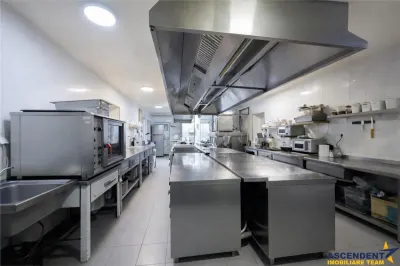 Complex Gastronomic:Afacere la cheie, Restaurant traditional secuiesc+terasa evenimente+carmangerie+ magazin+A - foto 6