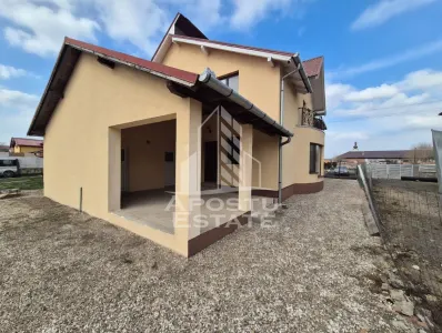 Casa spatioasa 320 mp, teren 1207 mp, central in Pesac - foto 17