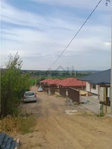 Barnova CASA PARTER su 101mp 4cam 2 bai 450mp teren toate utilitatile la gata - foto 12