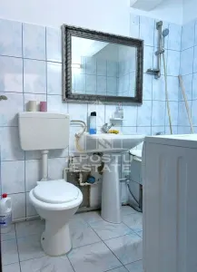 Apartament cu 3 camere 100mp Semidecomandat in zona Ultracentrala - foto 9