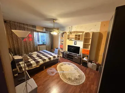 Apartament 3 camere decomandat, 70 mp, Centru – UMF, etaj 3 - foto 2