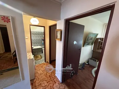 Apartament 3 camere decomandat, 70 mp, Centru – UMF, etaj 3 - foto 3