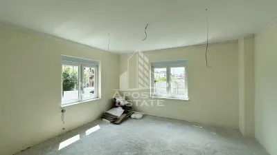 Casa individuala de vanzare cu 5 camere in Dumbravita - foto 4