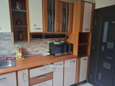 Apartament 3 camere semidecomandat 68 mp de închiriat Cantemir - foto 2