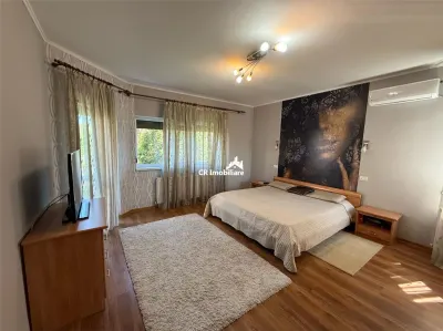 Vila de vanzare   Trapezului - foto 4