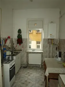 Vânzare apartament 3 camere | Armeneasca | etaj 1 | imobil interbelic fara risc / urgenta | P+3E | centrala | 95 mp utili | - foto 11