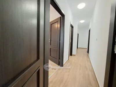 Apartament 3 camere decomandat, capat Cug Valea Adanca, bloc  2022, etaj 1, baie cu geam, parcare privata, liber - foto 14