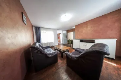 Apartament 3 Camere la Vila Central - P-ta Unirii- 550 euro - foto 2