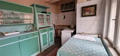 Resita Casa Singur in Curte Zona Muncitoresc - foto 8