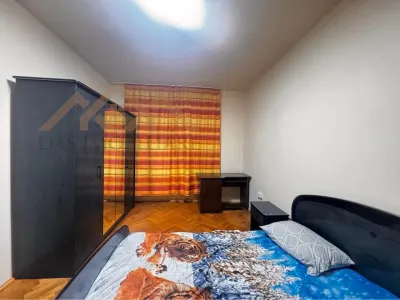 Central, zona liceului Eminescu, apartament 2 camere decomandat - Baia Mare