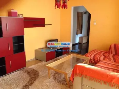 Apartament 3 camere semidecomandat Gorjului - foto 2
