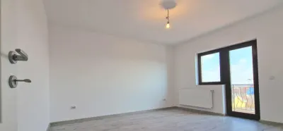 Cartier Editurii Apartament  3 camere D curte 55 mp  Lunca Cetatuii - foto 4