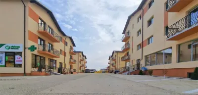 Capat CUG 3 camere D  curte 55 mp  intabulata Lunca Cetatuii - Iasi