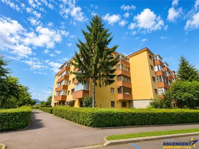 Apartament 3 camere, decomandat, etaj1,  boxa 14 mp, 2 balcoane, Triaj, Brasov - Brasov