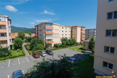 Apartament decomandat, vedere frumoasa, etaj2, Zarnesti, Brasov - foto 9