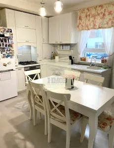 Apartament cu 3 camere si curte proprie zona Triajului - foto 3