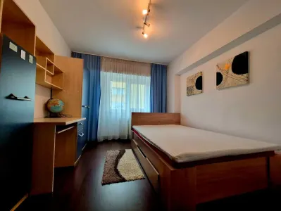 Apartament 4 camere decomandat – Nicolina | 90 mp | Parcare | Renovat 2025 | Pet Friendly - foto 3
