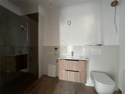 Garsoniera finisata si partial mobilata zona Horia - foto 6