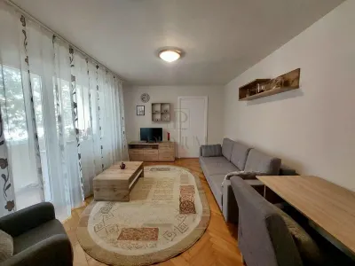 GHEORGHE LAZAR - APARTAMENT 2 CAMERE DE INCHIRIAT - CENTRALA PROPRIE - foto 4
