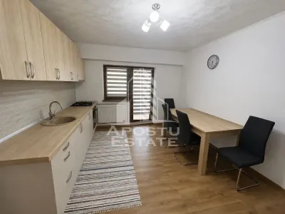Apartament de vanzare cu 2 camere, semidecomandat, zona Soarelui - foto 2