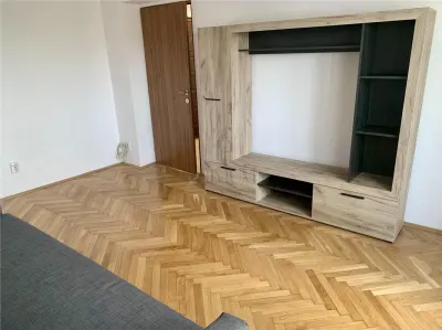 GHEORGHE LAZAR - APARTAMENT 2 CAMERE DE INCHIRIAT - CENTRALA PROPRIE - foto 3