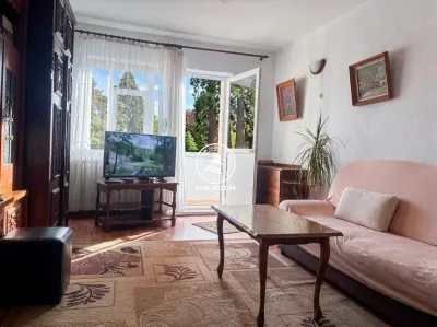 Apartament 3 camere decomandat Centru -Tg Cucu - foto 2