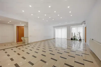 Vanzare apartament 4 camere | spectaculos | Primăverii | vedere la Lac | parcare subterană | 188mp utili | oferta unică | - foto 2
