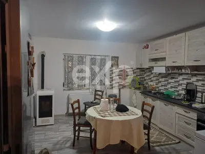 Vilă 4 camere cu garaj dublu, teren 500 mp, Albota – zonă centrală - foto 4
