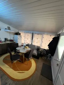 Teren 445 cu fundatie de casa mare + o Casuta locuibila moderna de 2 camere - foto 10