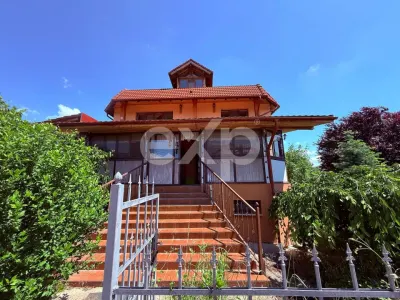 Vilă spațioasă cu teren de 1.008 mp în Ștefănești, Argeș | D+P+E+M - foto 2