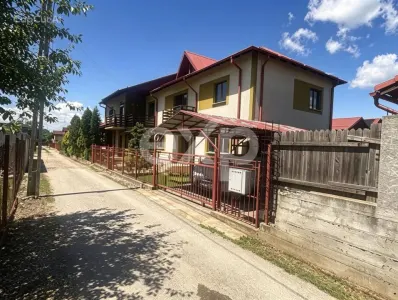 Duplex 6 dormitoare, teren 997 mp | Prundu Mic | Apartament + diferență - foto 2
