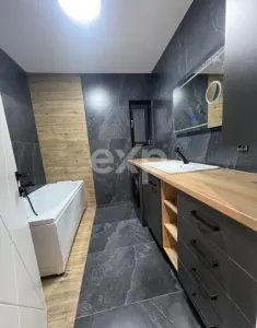 Casă parter 4 camere, la cheie, teren 400 mp, zonă centrală Bradu - foto 7