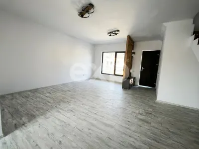 Trivale | Casa tip duplex | 101 mp utili | Mutare imediata | Finisata - foto 3