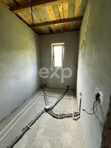 Casă P+M la roșu 188 mp și teren de 3.400 mp cu livadă in Pucioasa-Sat - foto 8