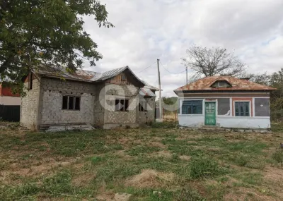 Casa cu teren generos 2000mp in Negrasi, acces rapid Pitesti - foto 4