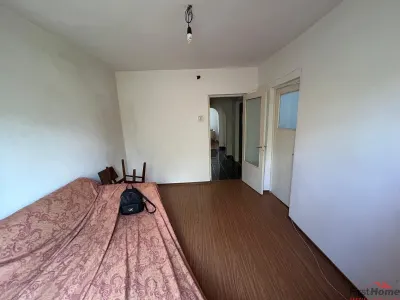 Apartement cu 3 camere, de vanzare, zona gara, scoala 7 - foto 2