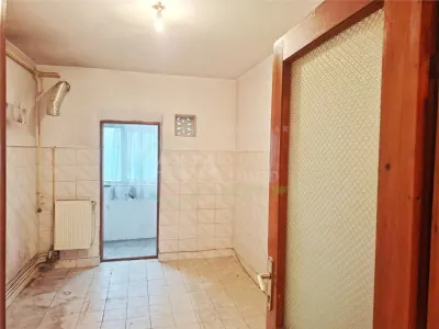 Apartament cu 3 camere decomandat, 65 mp – Cartierul Nord | 2 balcoane - foto 5