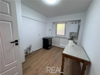 Apartament parter zona Tineretului - renovat complet - foto 4