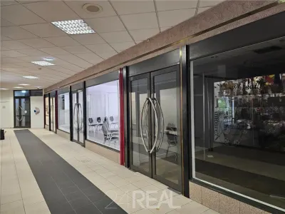 Inchiriere Spatii Comerciale de la 30 mp - foto 11