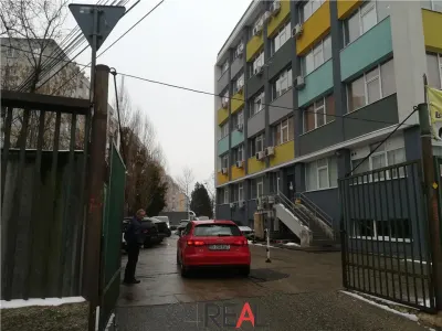 Cladire de birouri de vanzare in zona Crangasi - foto 23
