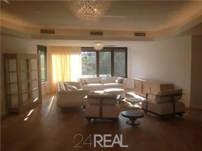 Inchiriere apartament pretabil rezidenta sau birou - foto 12