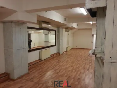 Vanzare cladire pretabila restaurant sau birouri - foto 3