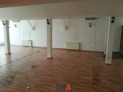 Vanzare cladire pretabila restaurant sau birouri - foto 7