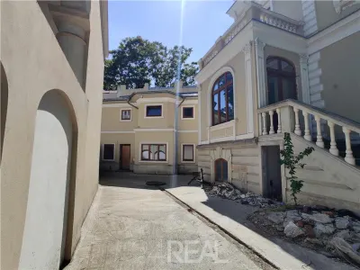 Vila de prestigiu  de vanzare - Lascar Catargiu - foto 5